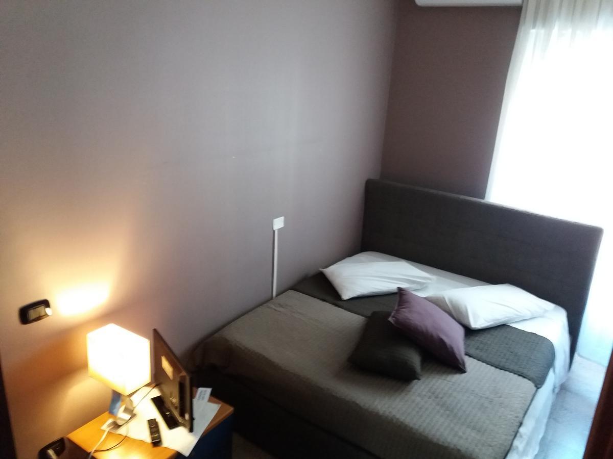 B&B Italia Napoli Extérieur photo